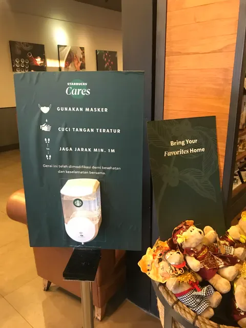 Starbucks Cafe Sunset Star