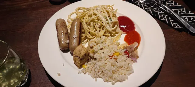 Sunny16 Cafe - Fontana Hotel