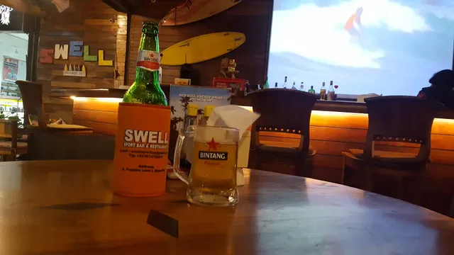 Swell Bar & Restaurant