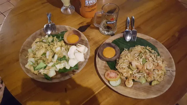 Swell Bar & Restaurant