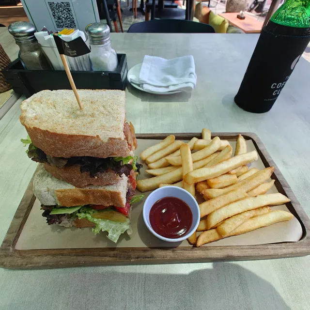 The Coffee Club - Legian