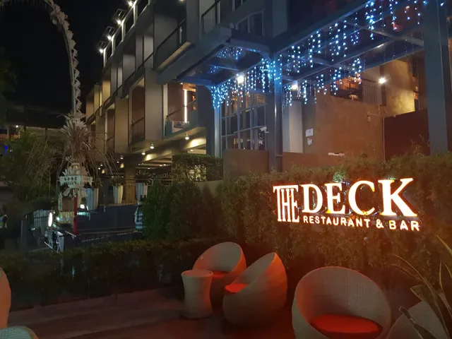 The DECK Resto & Bar