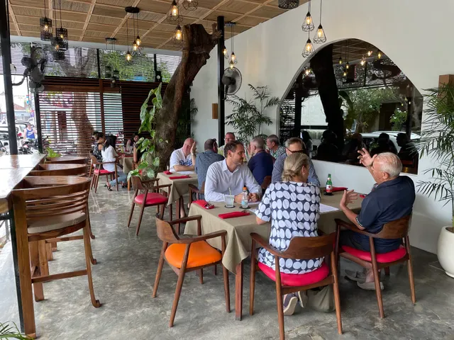 The Island Grill & Lounge