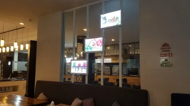 Uang Uang Restaurant