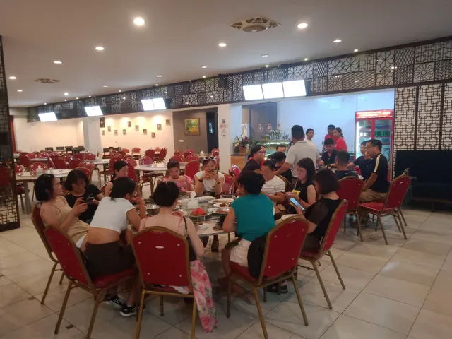 Uang Uang Restaurant
