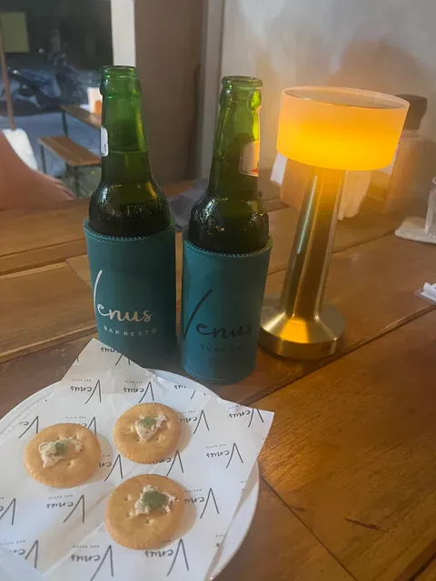 Venus bar resto
