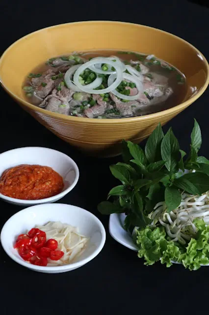 Vietnam Bistro by Mama Hanh