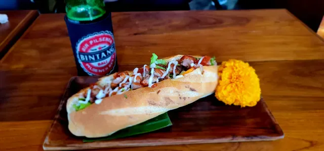 Vietnamese Minnie Warung