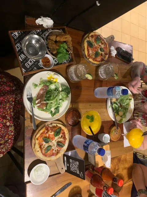 WACKO CAFE & EATERY
