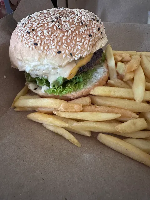 WACKO CAFE & EATERY