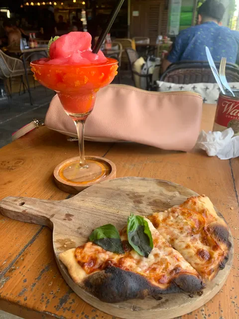 WACKO CAFE & EATERY