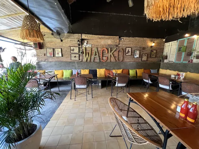 WACKO CAFE & EATERY