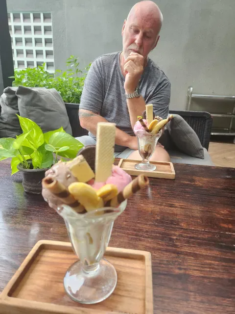 WAGA KUTA BALI (fka Dip Dock Grill & Bar)