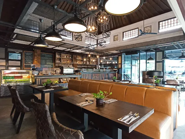 WAGA KUTA BALI (fka Dip Dock Grill & Bar)