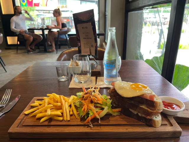 WAGA KUTA BALI (fka Dip Dock Grill & Bar)