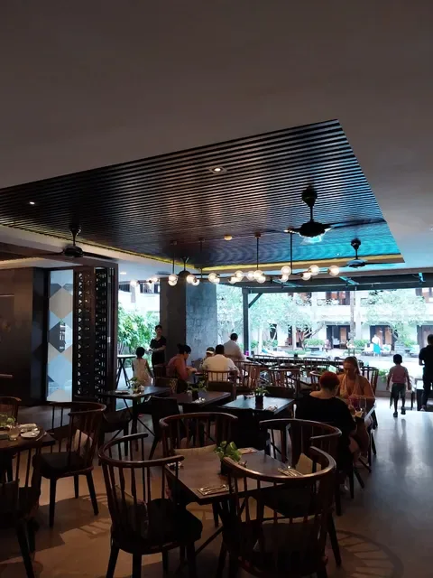 WAGA KUTA BALI (fka Dip Dock Grill & Bar)