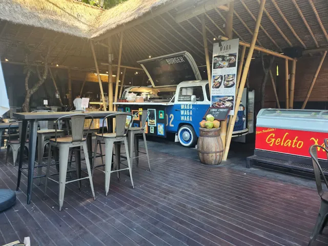 Waga Waga Waga Foodtruck - Burgers, Sandwiches, Tacos