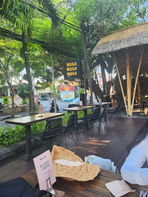 Waga Waga Waga Foodtruck - Burgers, Sandwiches, Tacos