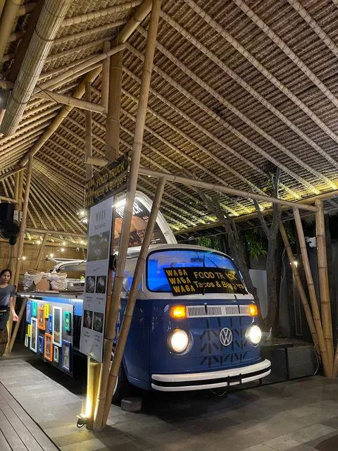 Waga Waga Waga Foodtruck - Burgers, Sandwiches, Tacos
