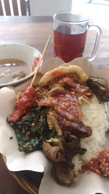 Warung Babi Guling Bu Made