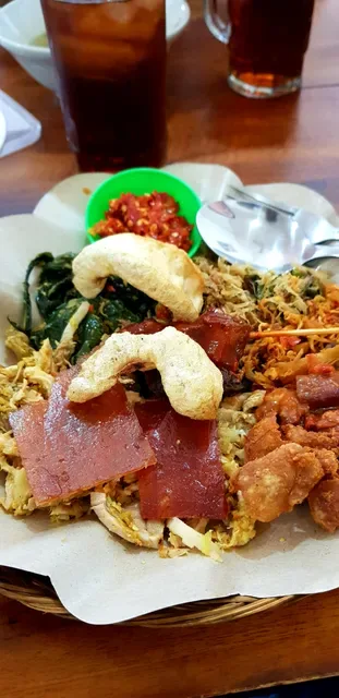 Warung Babi Guling Bu Made