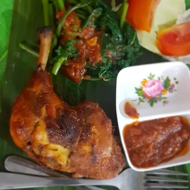Warung Babi Guling Bu Made