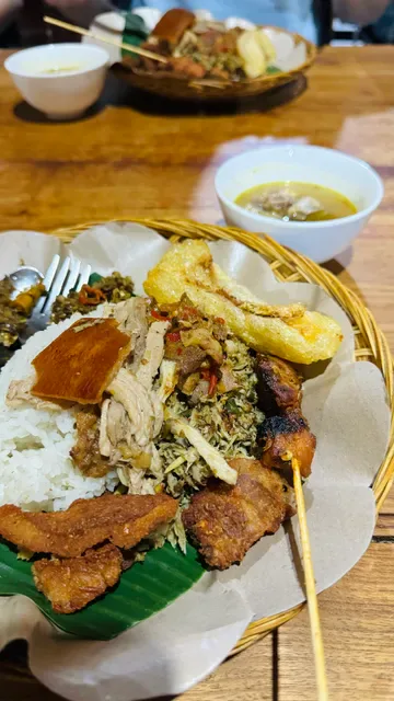 Warung Babi Guling Pak Malen