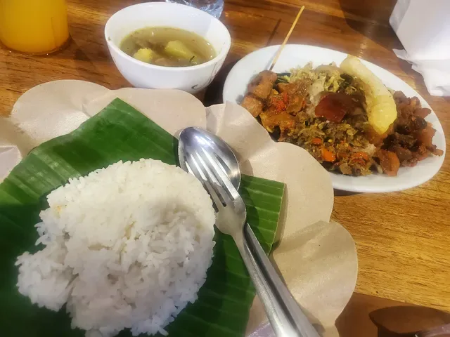 Warung Babi Guling Pak Malen