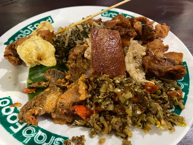 Warung Babi Guling Pak Malen
