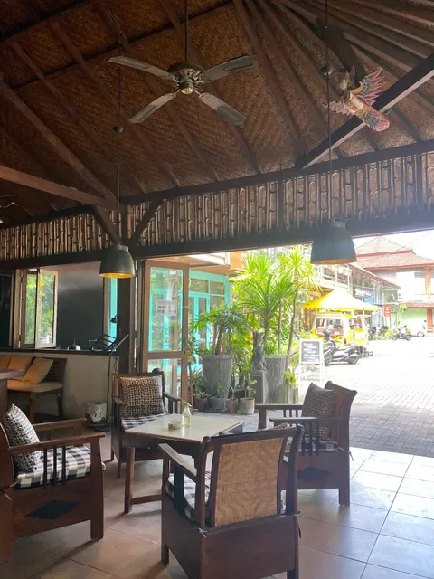 Warung Bali Bambu Sari