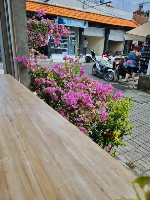 Warung Happy at Suriwathi Hotel