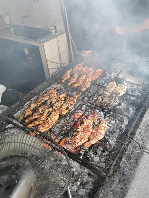 Warung Hawaii Grill Seafood