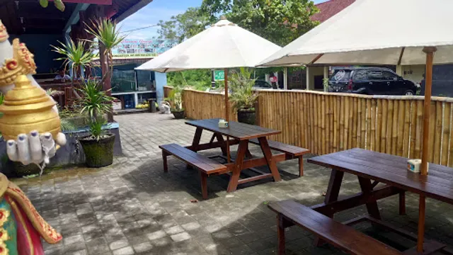 Warung Hawaii Grill Seafood