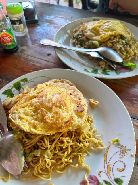 Warung Kampung Indonesian Restaurant