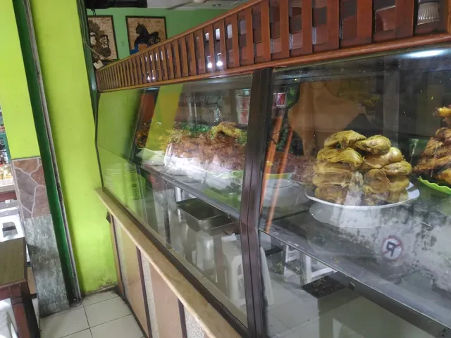 Warung Makan Nikmat halal