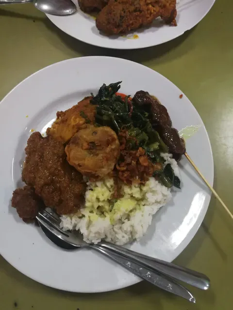 Warung Makan Nikmat halal