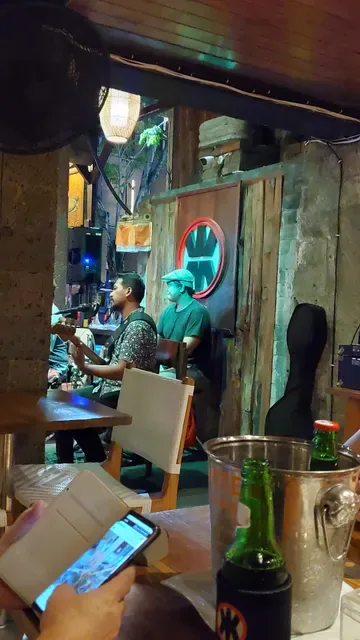 Warung Mina Legian