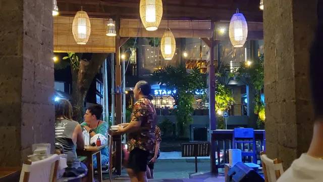 Warung Mina Legian