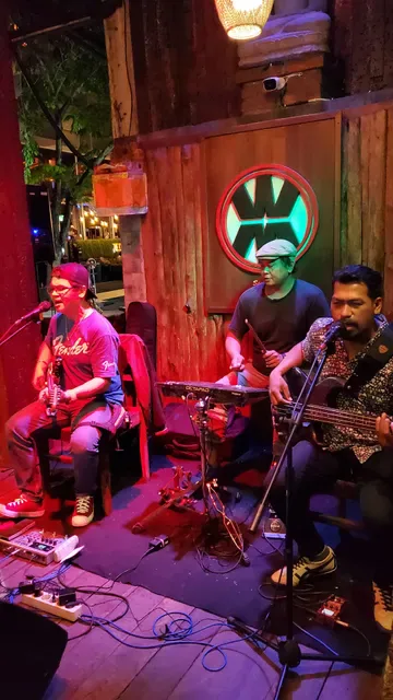 Warung Mina Legian