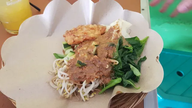 Warung Muslim Podomoro