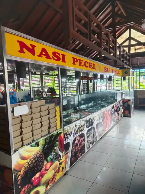 Warung Nasi Pecel Bu Tinuk Restaurant