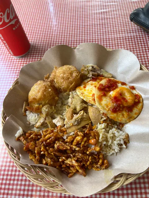 Warung Nauli