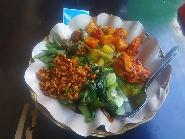 Warung Nauli