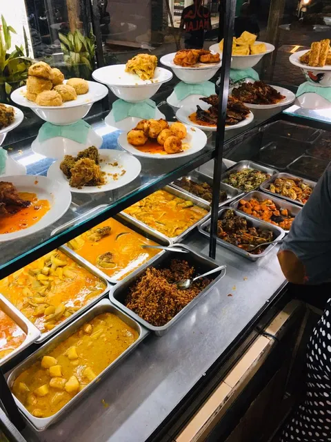 Warung Nauli
