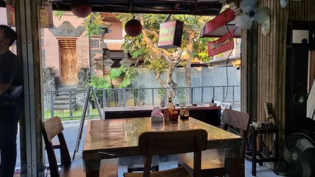 Warung Pacman