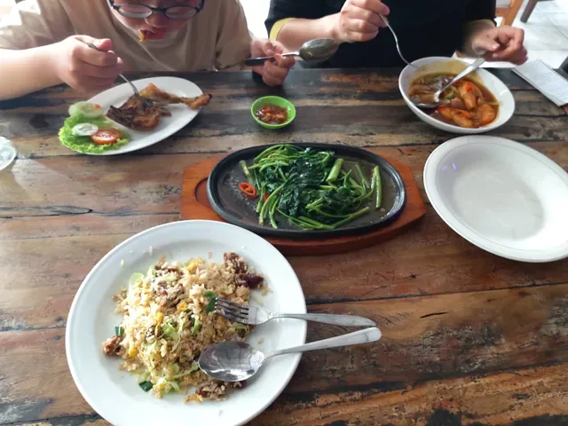 Warung Putra Fantaola