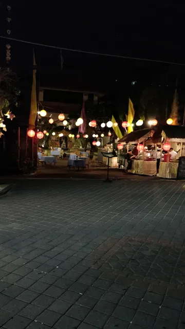 Warung Senggol Truntum