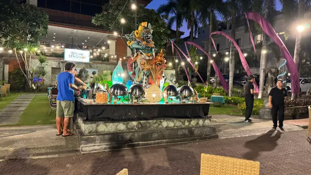 Warung Senggol Truntum