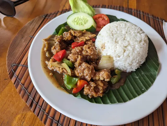 Yummy Yummy Food & Drink