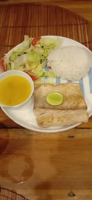Yummy Yummy Food & Drink